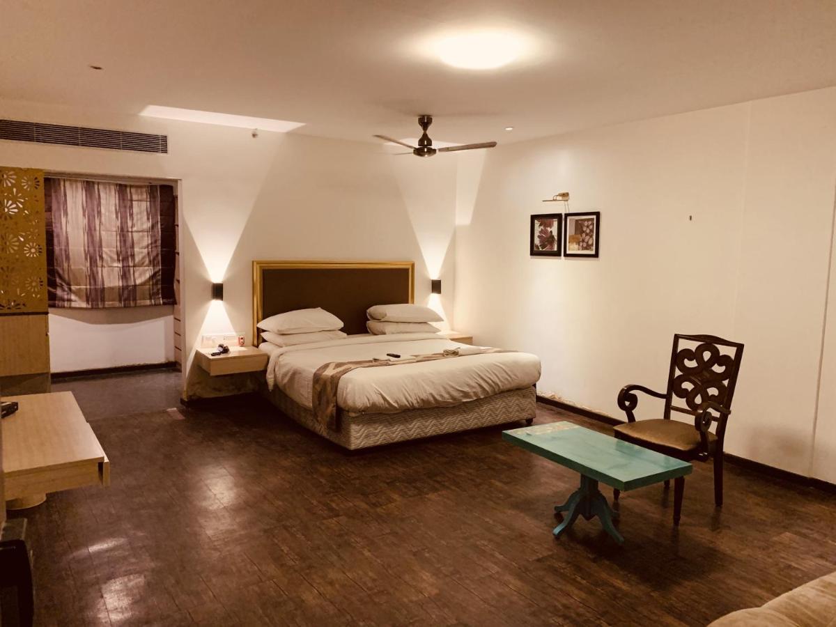 Hotel Sabareesh Park Мадурай Экстерьер фото