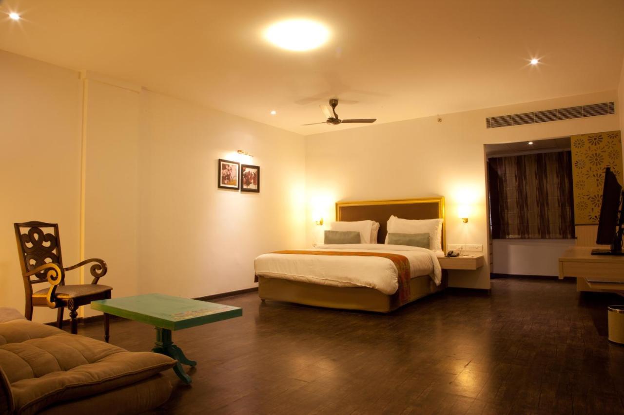 Hotel Sabareesh Park Мадурай Экстерьер фото
